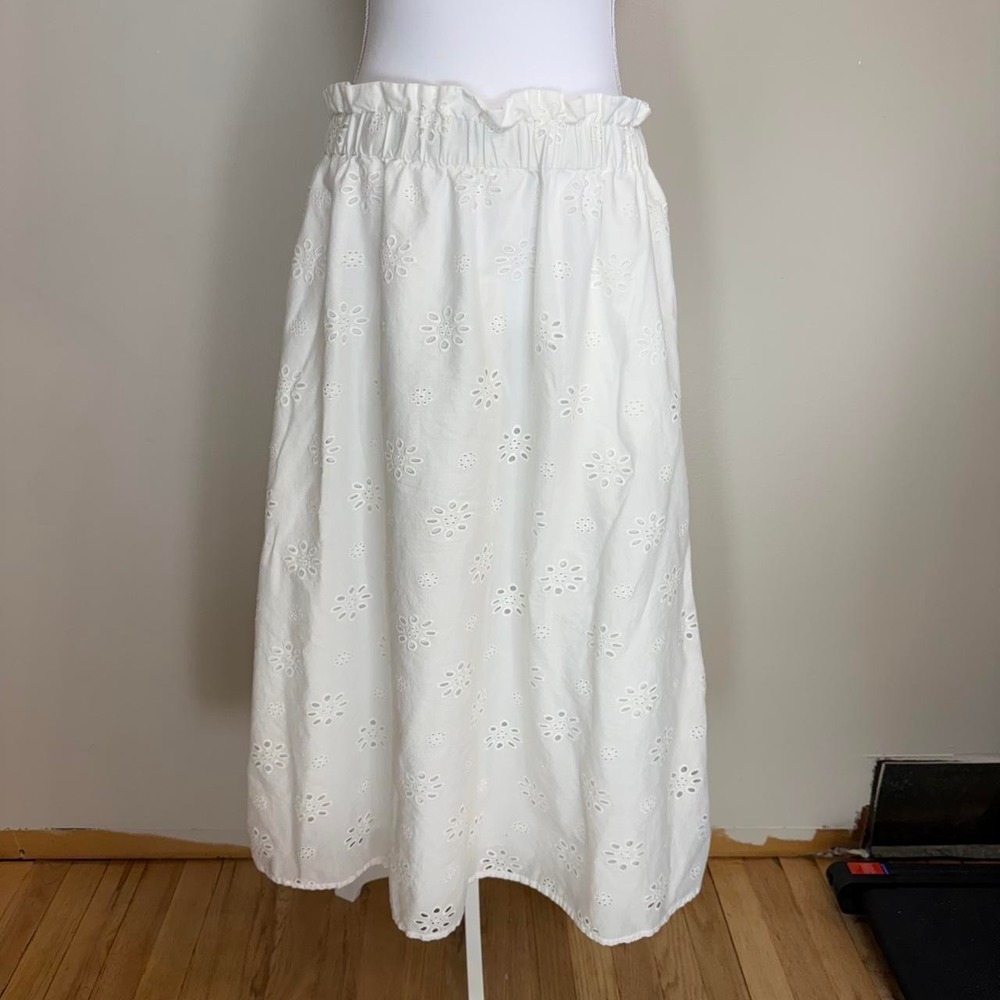 White Eyelet Pull On Midi Skirt Womens M Cottagecore Boho Prairie